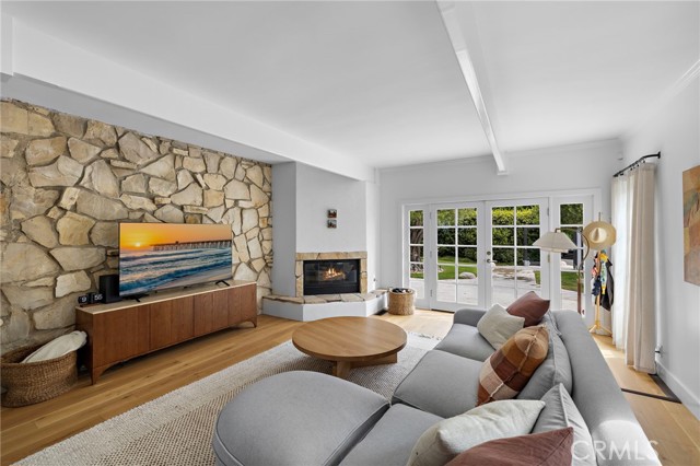Detail Gallery Image 14 of 38 For 3007 Harbor View, Corona Del Mar,  CA 92625 - 3 Beds | 2/1 Baths