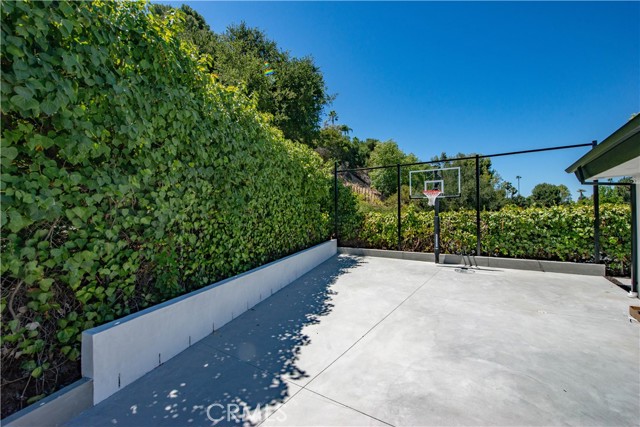 Detail Gallery Image 29 of 31 For 16433 Refugio Rd, Encino,  CA 91436 - 5 Beds | 3/1 Baths