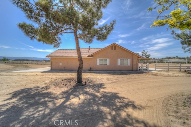 Detail Gallery Image 7 of 74 For 49030 Arabian Ct, Aguanga,  CA 92536 - 3 Beds | 2 Baths
