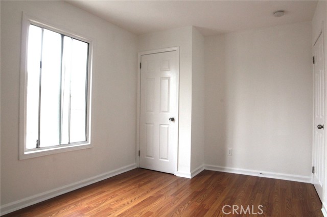 4055 Wall Street, Los Angeles CA: https://media.crmls.org/medias/724b38bc-9c20-4260-a78e-809ada44c7ee.jpg