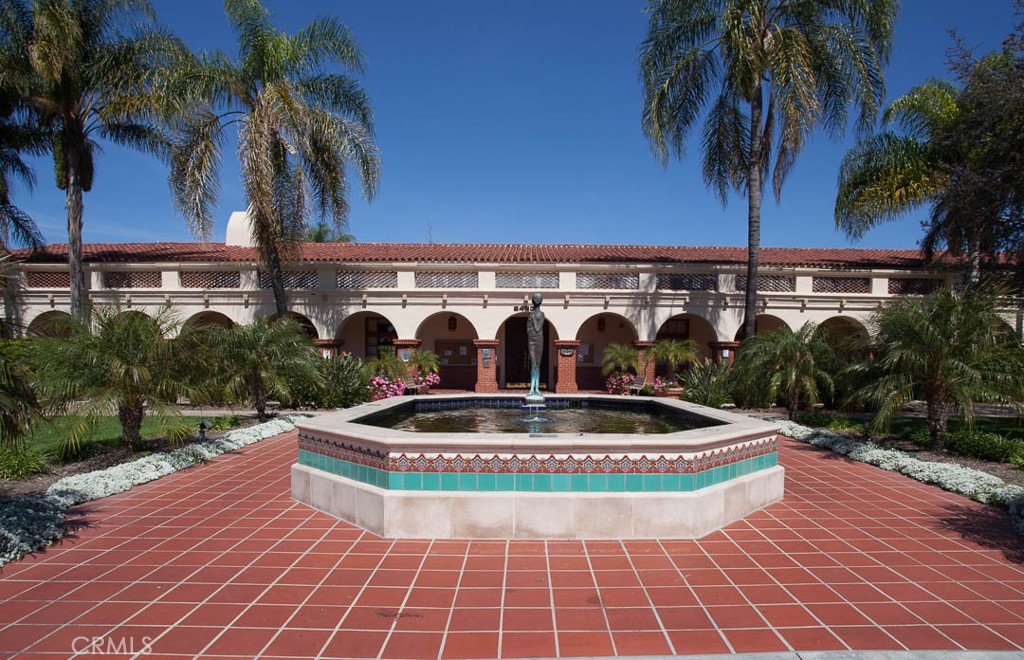 724b530e Fc11 480b Ac82 28e7b7eff27d