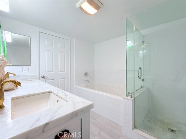 Detail Gallery Image 22 of 50 For 1129 Larrabee St #10,  West Hollywood,  CA 90069 - 2 Beds | 2 Baths