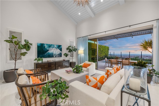 137 Prestigo, Irvine CA: https://media.crmls.org/medias/724b785c-f623-48d5-b349-93b720afdd6f.jpg