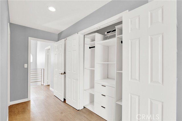 Detail Gallery Image 17 of 27 For 5200 White Oak Ave #52,  Encino,  CA 91316 - 2 Beds | 3 Baths