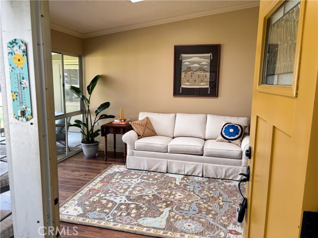 1543 Merion Way, Seal Beach CA: https://media.crmls.org/medias/724c2cec-c627-4958-85f2-4ef2ed05d595.jpg