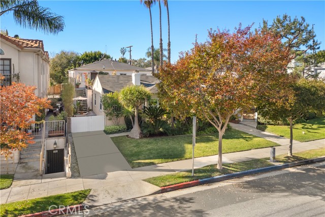 Detail Gallery Image 4 of 25 For 2332 20th St, Santa Monica,  CA 90405 - – Beds | – Baths