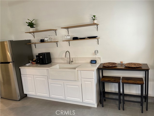 Detail Gallery Image 14 of 30 For 5715 Cahill Ave, Tarzana,  CA 91356 - 3 Beds | 2 Baths