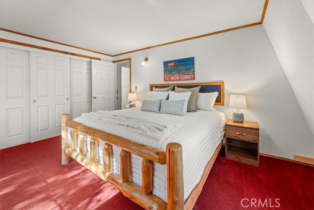 755 Holmes Lane, Sugarloaf CA: https://media.crmls.org/medias/724cb16a-2de9-48de-af7a-7ec9b80e1647.jpg