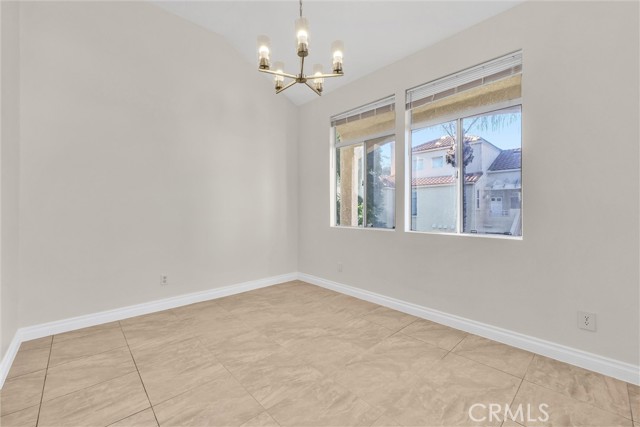 Detail Gallery Image 7 of 26 For 3160 Altura Cir #203,  Corona,  CA 92882 - 2 Beds | 2 Baths