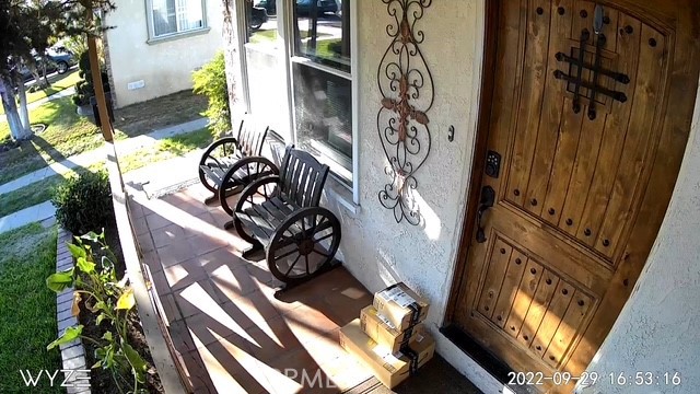 4647 Abbott Road, Lynwood CA: https://media.crmls.org/medias/724d83d7-19de-4bc2-baf5-4416623ea725.jpg