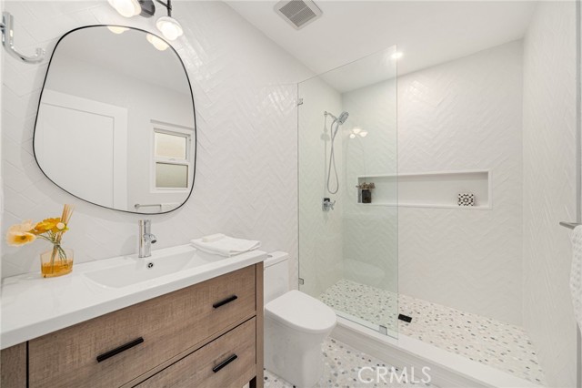 24362 Via Santa Clara, Mission Viejo CA: https://media.crmls.org/medias/724e14ea-5e04-4644-a390-5c51a2fe7cd0.jpg