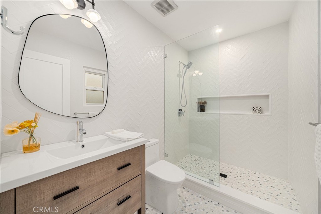 MLS #OC25157205 image #20