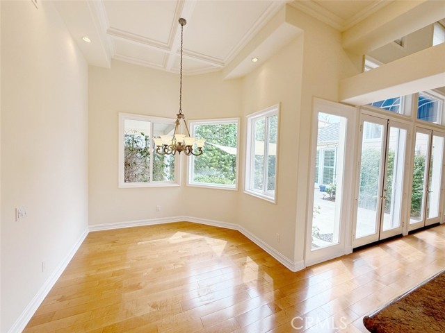 519 Westminster Avenue, Newport Beach CA: https://media.crmls.org/medias/724ed70c-b80c-44b2-8328-f62301fc53da.jpg