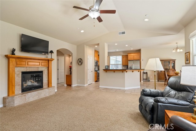 Detail Gallery Image 11 of 42 For 307 Gooselake Cir, Chico,  CA 95973 - 3 Beds | 2 Baths