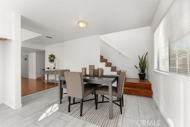 Detail Gallery Image 5 of 35 For 692 N Rancho Santiago Blvd, Orange,  CA 92869 - 5 Beds | 4 Baths