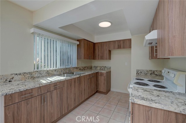 Detail Gallery Image 11 of 30 For 25834 Viana Ave #5,  Lomita,  CA 90717 - 2 Beds | 1/1 Baths