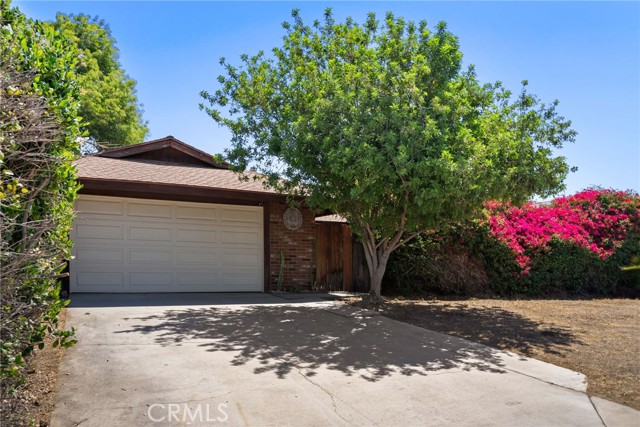 4271 Baggett Drive, Riverside CA: https://media.crmls.org/medias/725189d7-b899-4000-8c7e-140048c081a9.jpg