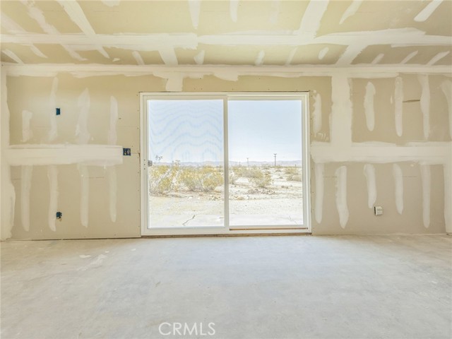 64515 Del Oro Road, Joshua Tree CA: https://media.crmls.org/medias/7251b21e-42e2-4d3a-bacf-6b05e69f8884.jpg