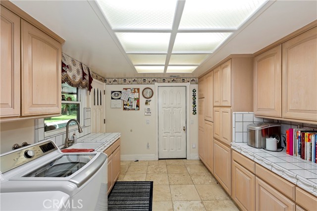 Detail Gallery Image 29 of 53 For 3694 Parkside, San Bernardino,  CA 92404 - 3 Beds | 3/1 Baths