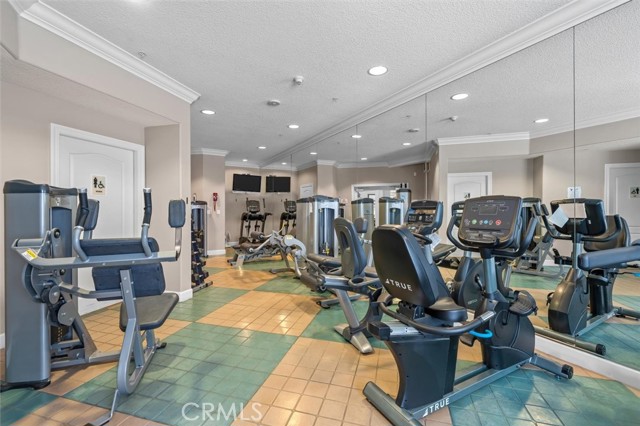 2750 Artesia Boulevard, Redondo Beach, California 90278, 2 Bedrooms Bedrooms, 0 ,2 BathroomsBathrooms,Residential,For Sale,Artesia,0,PV26103971