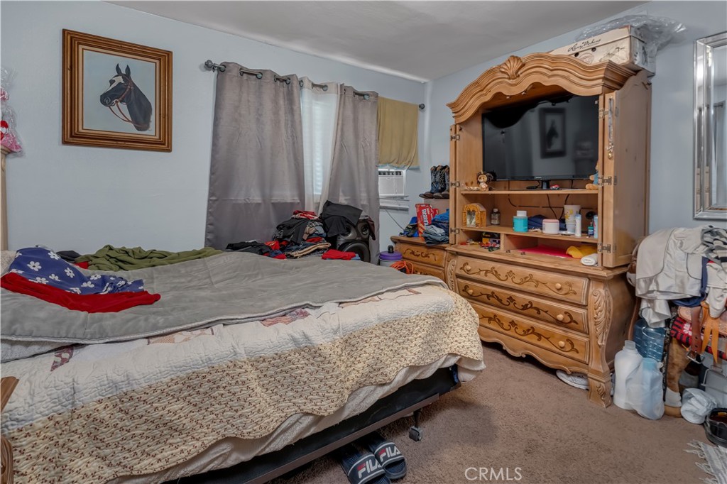 https://media.crmls.org/medias/7253c53a-2734-4533-97dd-df4c980ad320.jpg?preset=X-Large