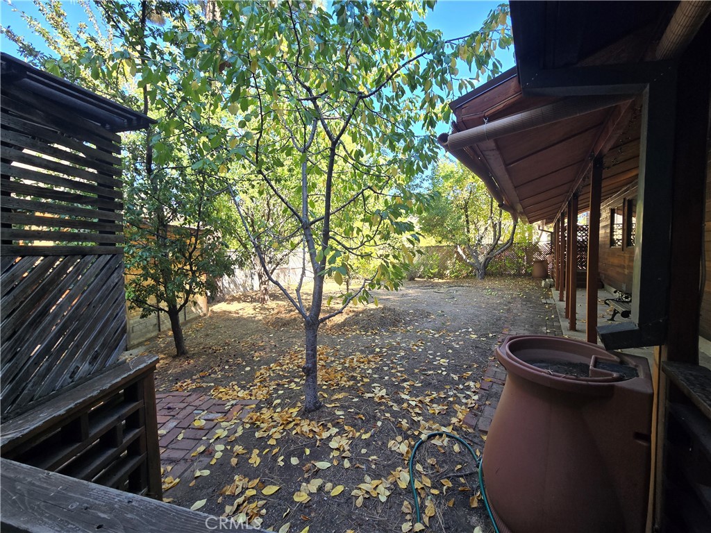 https://media.crmls.org/medias/725624a6-a8d8-45db-a1e2-d6922f259734.jpg?preset=X-Large
