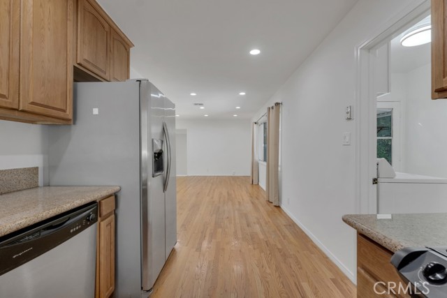 Detail Gallery Image 34 of 58 For 17435 Burma, Encino,  CA 91316 - 3 Beds | 2 Baths