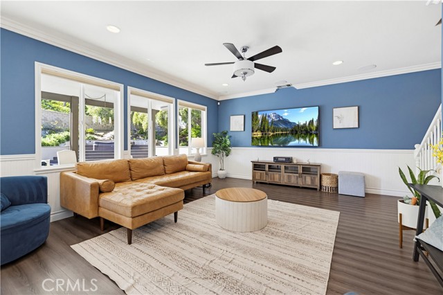 Detail Gallery Image 18 of 42 For 19890 Holly Drive, Saugus,  CA 91350 - 3 Beds | 3 Baths