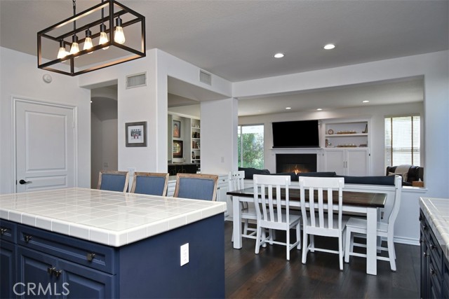 Detail Gallery Image 9 of 60 For 7417 Darnoch Way, West Hills,  CA 91307 - 5 Beds | 4/1 Baths