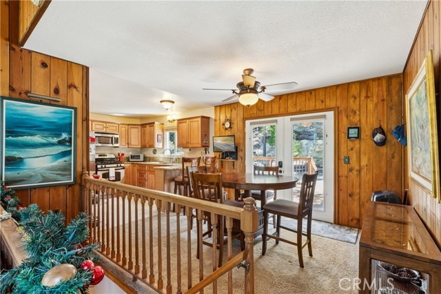 Detail Gallery Image 21 of 47 For 460 Pioneer Rd, Lake Arrowhead,  CA 92352 - 3 Beds | 1/2 Baths