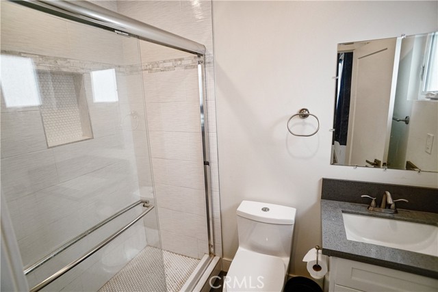 Detail Gallery Image 22 of 29 For 803 N Kingsley Dr, Los Angeles,  CA 90029 - – Beds | – Baths