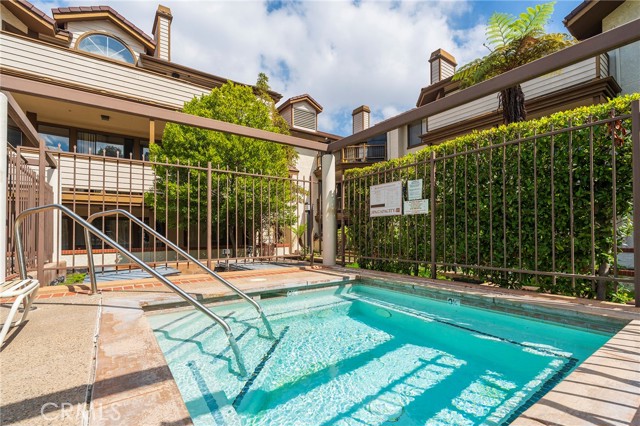 Detail Gallery Image 40 of 49 For 2577 Plaza Del Amo #730,  Torrance,  CA 90503 - 3 Beds | 2/1 Baths