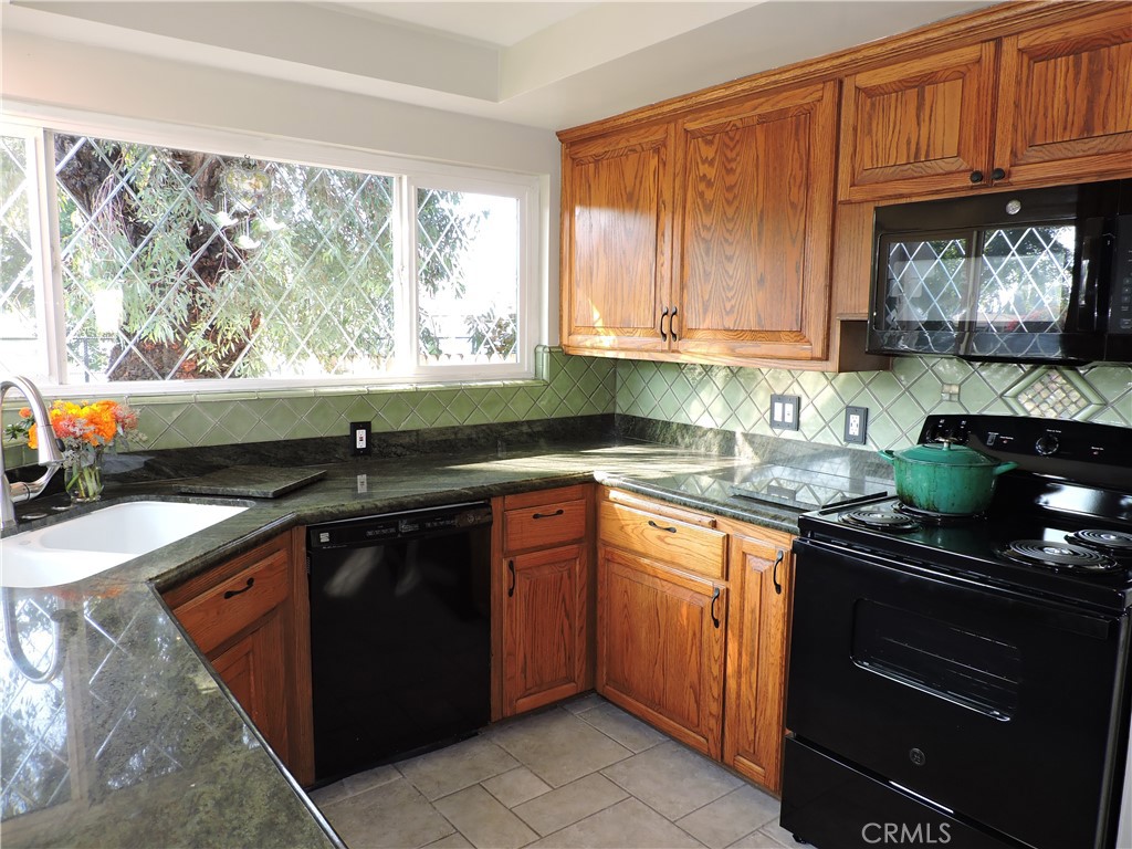 MLS #PW25246014 image #5