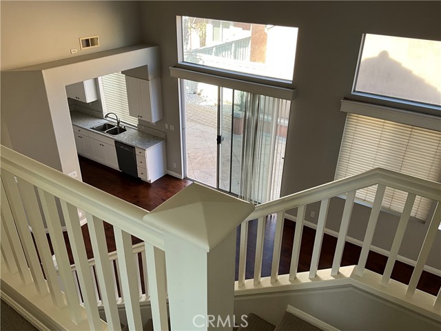 Detail Gallery Image 7 of 14 For 18 La Ronda, Irvine,  CA 92606 - 3 Beds | 3 Baths