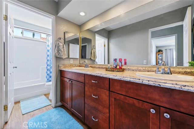 22075 Naples Drive, Moreno Valley CA: https://media.crmls.org/medias/72602f96-d3b1-4ab6-b345-8e5691a468d5.jpg