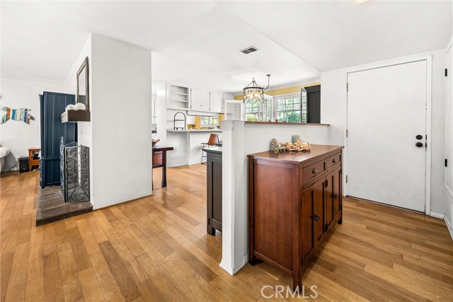 231 Salida Del Sol, Santa Barbara CA: https://media.crmls.org/medias/72604d49-1a35-4aab-b0b6-dc52b283790f.jpg