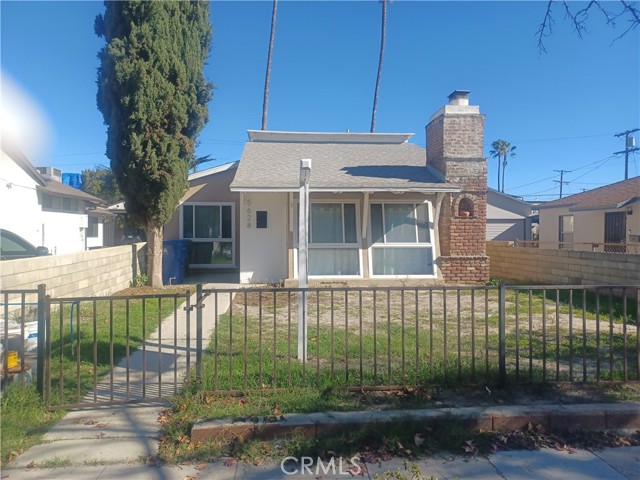 5628 Cleon Avenue, North Hollywood CA: https://media.crmls.org/medias/72612086-eccb-43bc-9633-42ef918bf62b.jpg