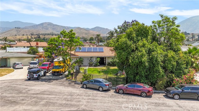25785 Edgemont Court, San Bernardino CA: https://media.crmls.org/medias/7261d5f7-a734-42a0-8e04-9d35819c4fa1.jpg