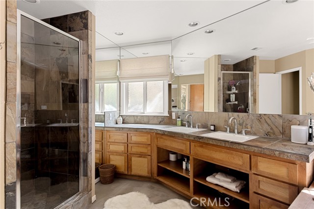 Detail Gallery Image 45 of 64 For 951 Osprey, Lake Arrowhead,  CA 92352 - 4 Beds | 4 Baths