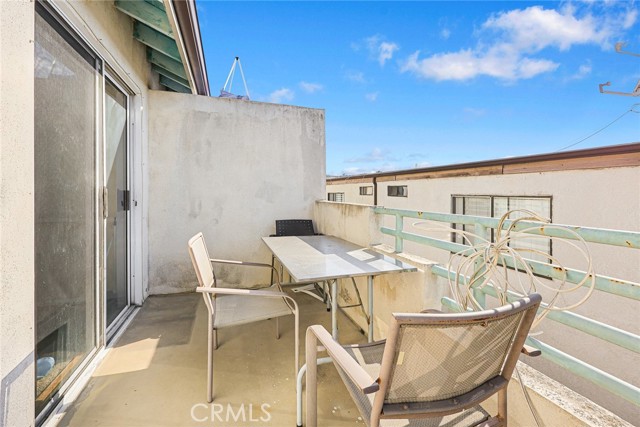 Detail Gallery Image 21 of 26 For 1660 W 146th St #2,  Gardena,  CA 90247 - 3 Beds | 2/1 Baths