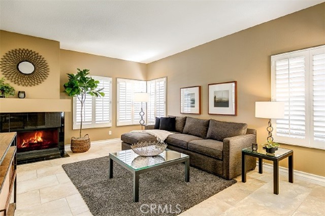 Detail Gallery Image 4 of 26 For 2439 Paseo Circulo, Tustin,  CA 92782 - 3 Beds | 2/1 Baths