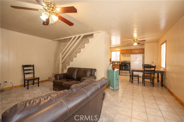 809 San Bernardino Avenue, Sugarloaf CA: https://media.crmls.org/medias/72649d38-1662-4283-b7b5-f9c6bfb58688.jpg
