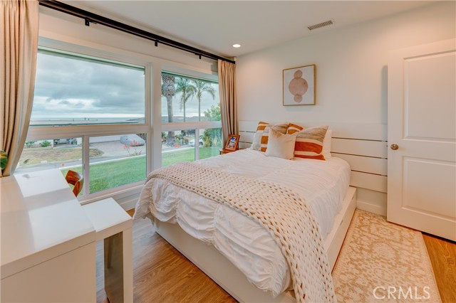 1806 Calle Leticia, San Clemente CA: https://media.crmls.org/medias/7264b98b-a227-4c43-8377-d460d060ef31.jpg