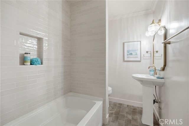 4750 W 133rd, Hawthorne CA: https://media.crmls.org/medias/7264d7cd-d2db-4e50-ace2-56877094efc9.jpg