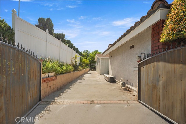 18820 Sutter Creek Drive, Walnut CA: https://media.crmls.org/medias/7264f05a-5185-4b5f-9cb1-16dcd9df5c14.jpg
