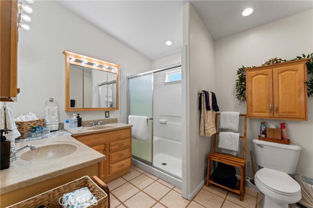 Detail Gallery Image 34 of 44 For 27932 Calypso Ln, Canyon Country,  CA 91351 - 4 Beds | 2 Baths