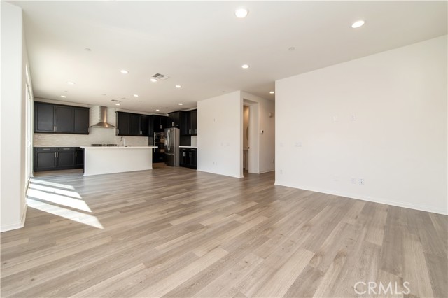 Detail Gallery Image 11 of 40 For 8773 Bay Laurel St, Chino,  CA 91708 - 5 Beds | 3/1 Baths