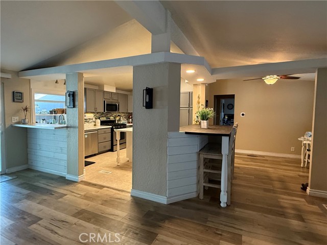 Detail Gallery Image 12 of 35 For 27505 Jasper Way, Castaic,  CA 91384 - 3 Beds | 2 Baths