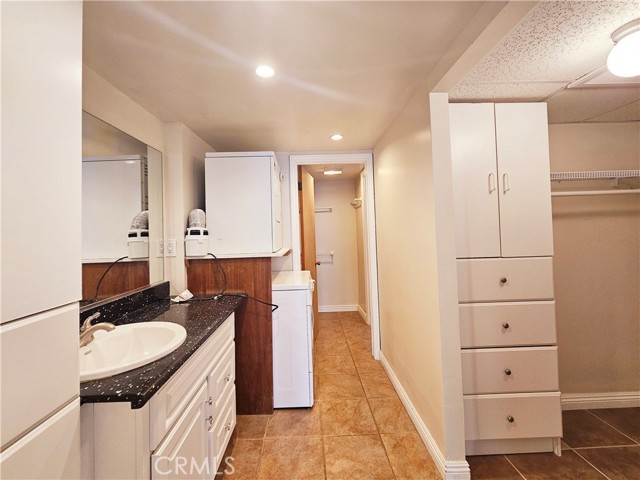 Detail Gallery Image 9 of 16 For 10966 Rochester#2 Ave, Los Angeles,  CA 90024 - 1 Beds | 1 Baths