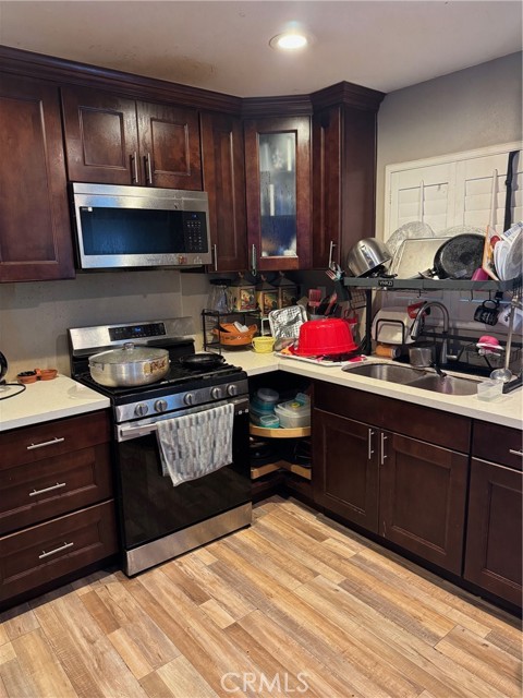 Detail Gallery Image 11 of 13 For 860 W 73rd St., Los Angeles,  CA 90044 - – Beds | – Baths